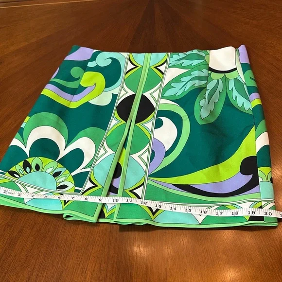 Pucci-Style Vibrant Print Blouse & Skirt Set – Luxurious Designer Look - Picture 12 of 14